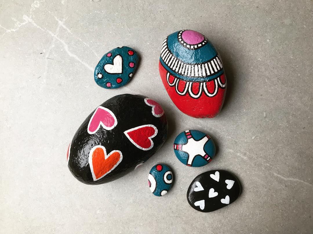 Tazi painted rocks